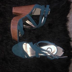 Guess heels